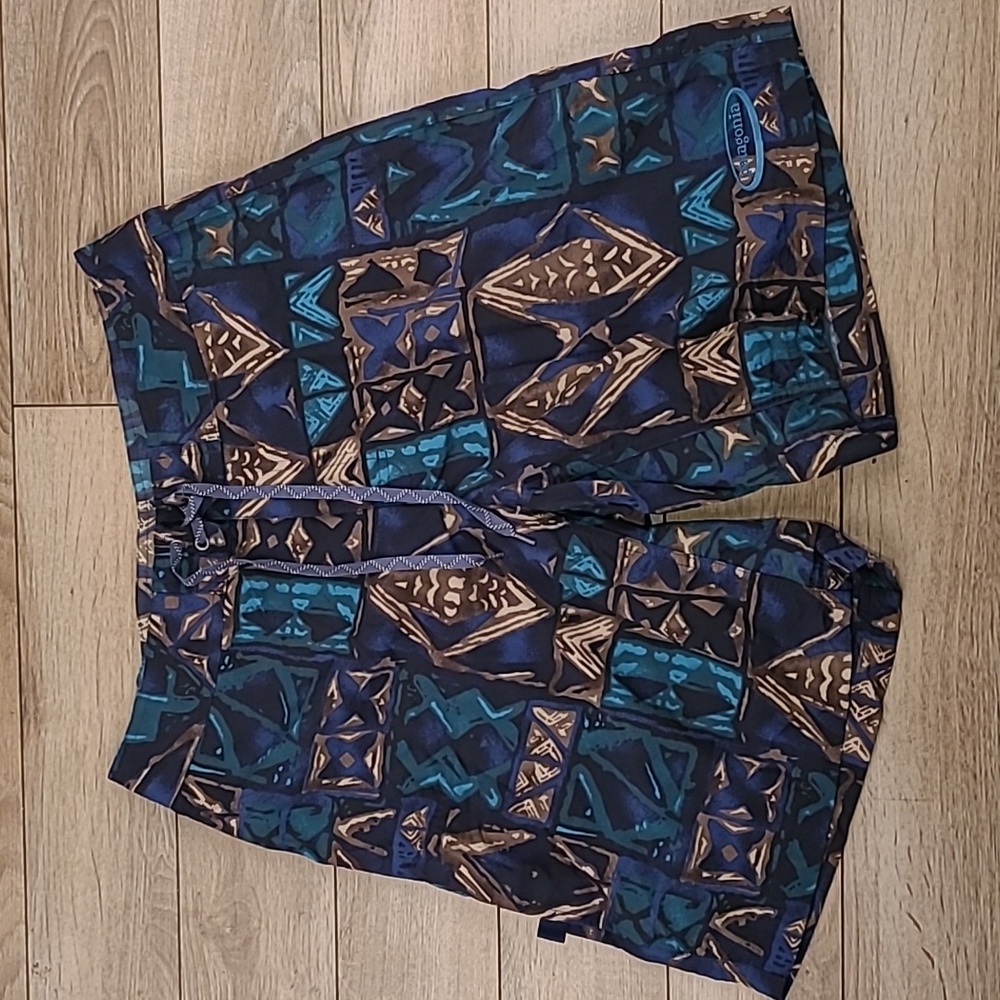 PATAGONIA Abstract Tiki Pattern Blue Green Nylon‎ Mens Sz 32 Swim Board Shorts